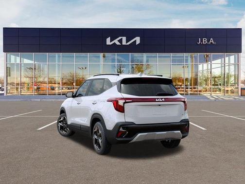 White Pearl 2026 Kia Seltos S