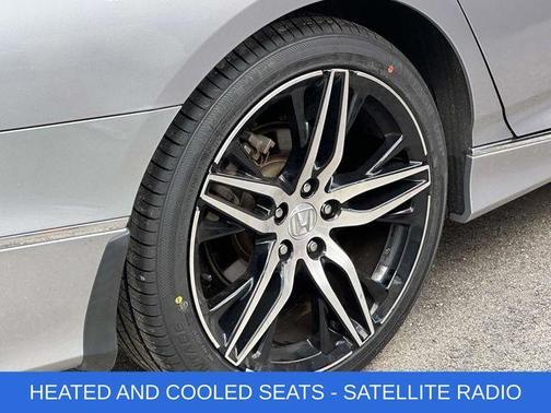 Lunar Silver Metallic 2022 Honda Accord Hybrid Touring