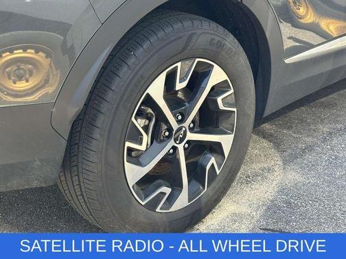 2025 Kia Sportage Hybrid EX