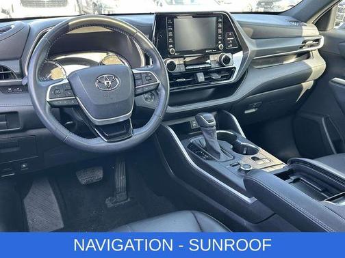 2022 Toyota Highlander XSE