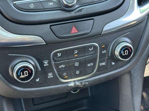 Pacific Blue Metallic 2021 Chevrolet Equinox 1LT