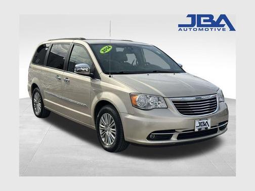 2014 Chrysler Town & Country Touring-L