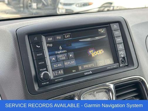 2014 Chrysler Town & Country Touring-L