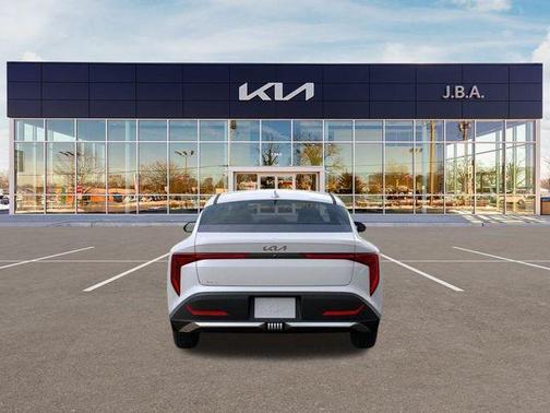 2026 Kia K4 