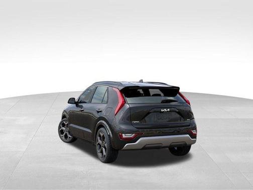 2025 Kia Niro SX Touring