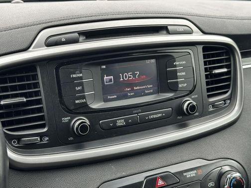 2016 Kia Sorento LX