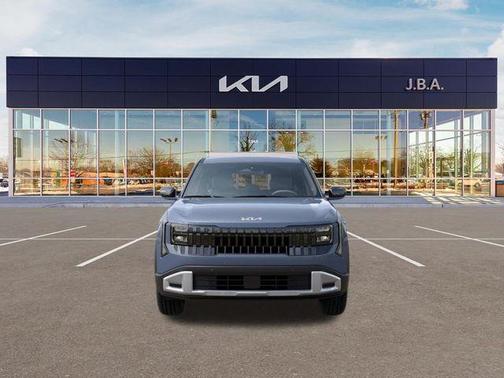 Gray 2027 Kia Seltos S