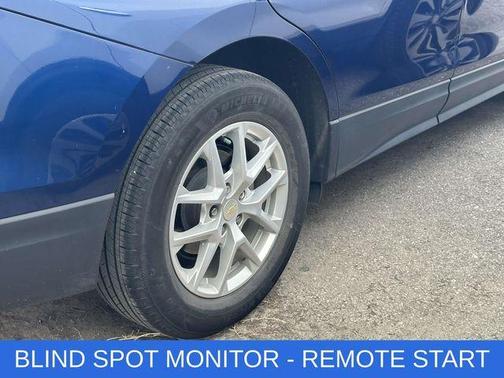 Blue 2022 Chevrolet Equinox 1LT