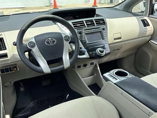 2013 Toyota Prius v Three