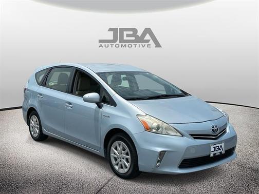 2013 Toyota Prius v Three