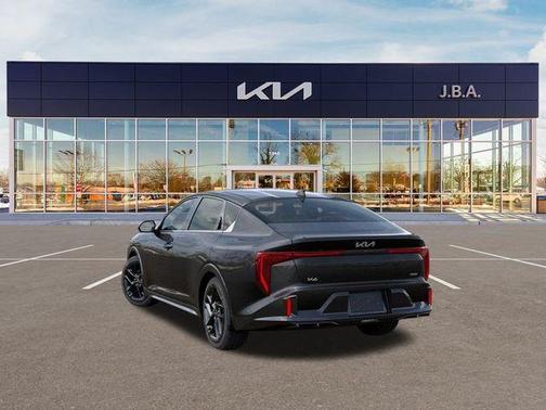 2025 Kia K4 GT-Line Turbo