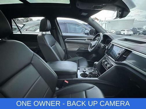 Pure Gray 2023 Volkswagen Atlas Cross Sport 2.0T SEL R-Line Black
