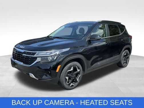 Black 2025 Kia Seltos EX