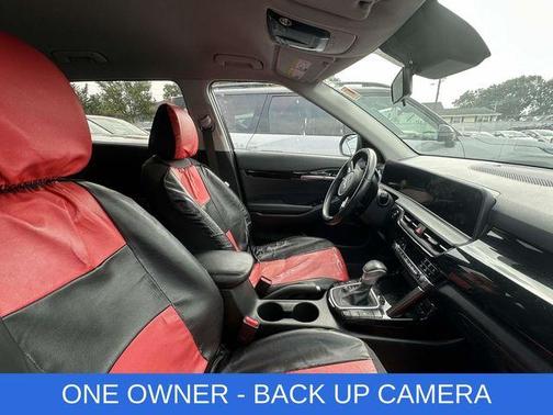 Black 2024 Kia Seltos S