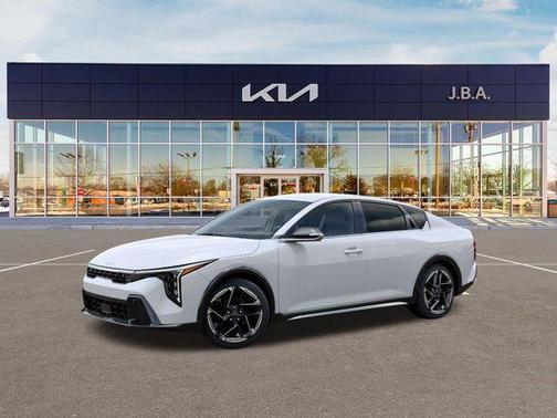 White Pearl 2026 Kia K4 GT-LINE