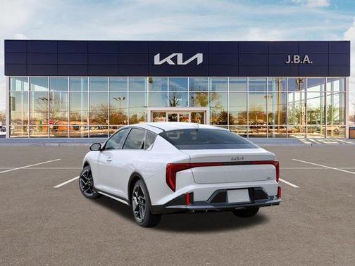 White Pearl 2026 Kia K4 GT-LINE