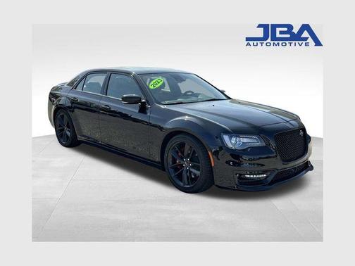 Gloss Black 2023 Chrysler 300