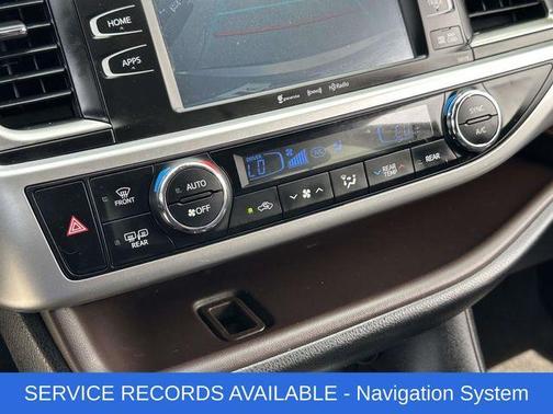 Celestial Silver 2017 Toyota Highlander XLE