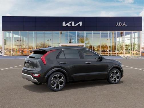 2025 Kia Niro SX Touring