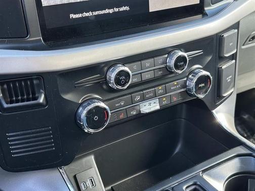 2023 Ford F-150 Lightning XLT