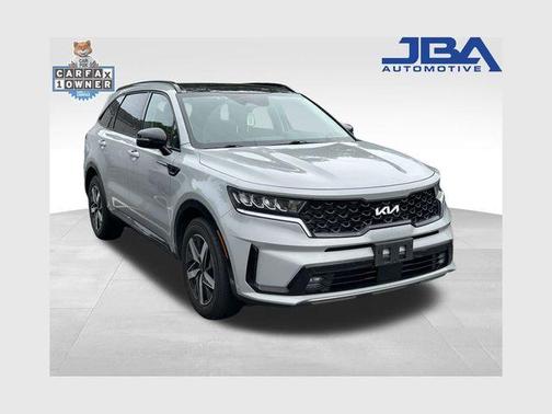 Gray 2023 Kia Sorento EX