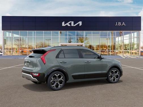 2025 Kia Niro Plug-In Hybrid SX Touring