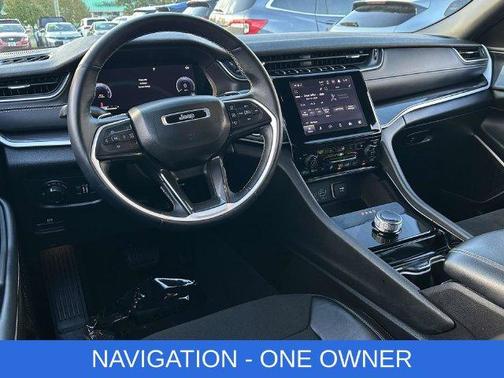 Gray Metallic 2022 Jeep Grand Cherokee Altitude