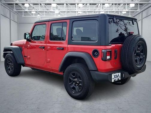 2022 Jeep Wrangler Unlimited Willys