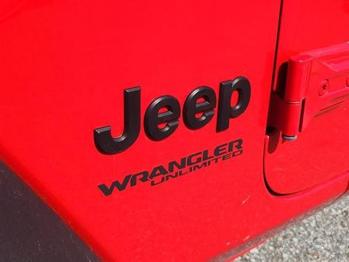 2022 Jeep Wrangler Unlimited Willys