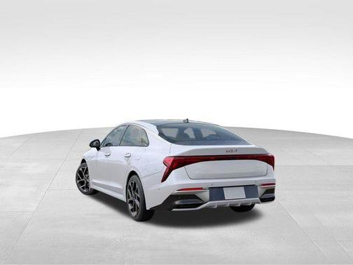 2026 Kia K5 EX