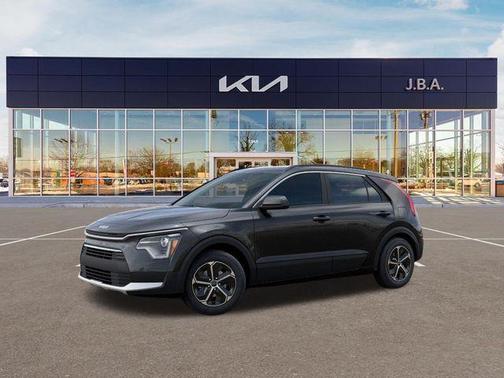 INTERSTELLAR GR 2026 Kia Niro LX