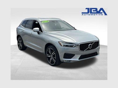 Electric Silver Metallic 2018 Volvo XC60 T5 R-Design