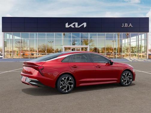 2025 Kia K5 EX