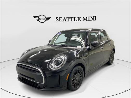 2022 MINI Hardtop Cooper
