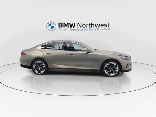 2024 BMW i5 eDrive40