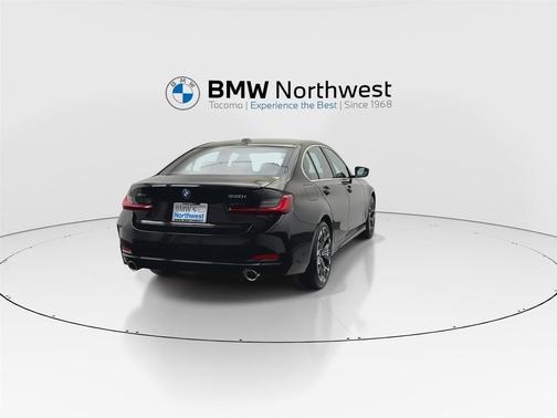2025 BMW 330 i xDrive