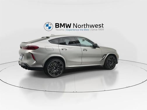2022 BMW X6 M 