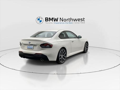 2024 BMW 230 i xDrive