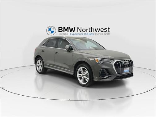 2024 Audi Q3 45 S line Premium Plus