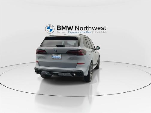 Brooklyn Grey Metallic 2026 BMW X5 xDrive40i