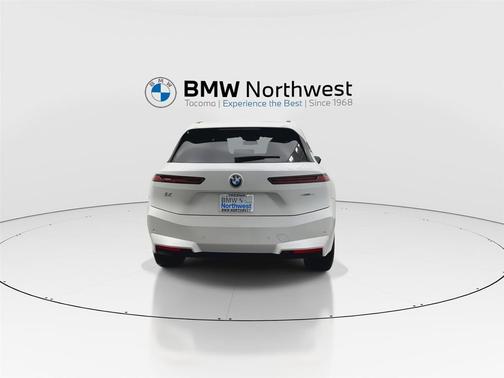 2026 BMW iX xDrive45