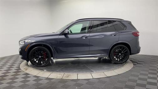 2021 BMW X5 M50i