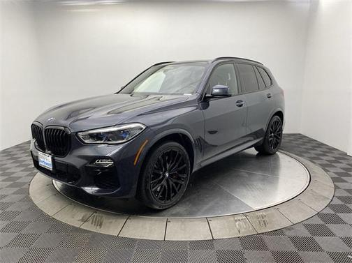 2021 BMW X5 M50i