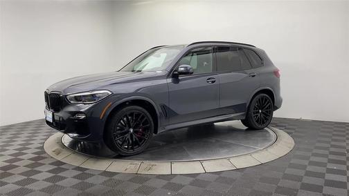 2021 BMW X5 M50i