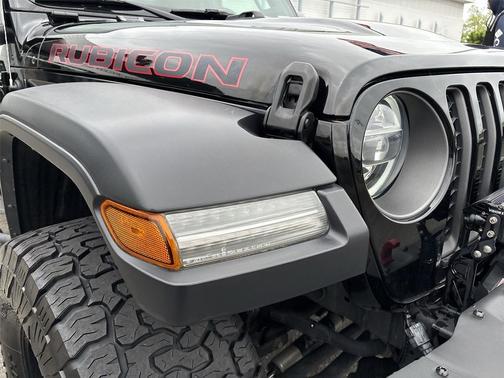 Black Clearcoat 2020 Jeep Gladiator Rubicon