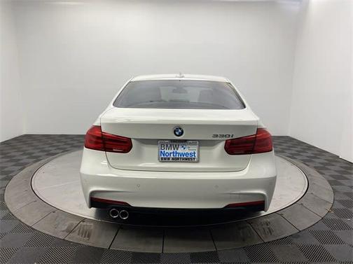 2018 BMW 330 330i