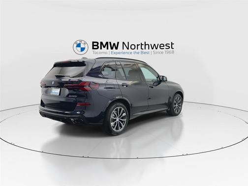 Carbon Black Metallic 2026 BMW X5 M60i