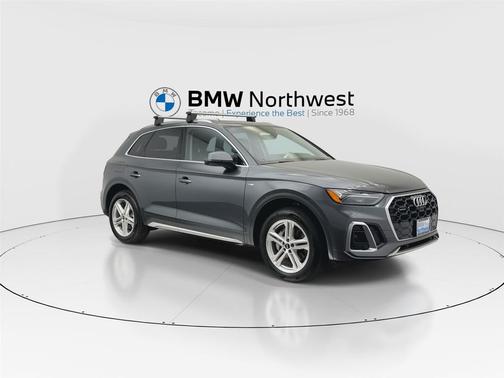 Daytona Gray Pearl Effect 2023 Audi Q5 55 S line Premium Plus
