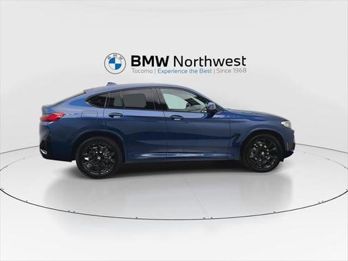 2022 BMW X4 xDrive30i