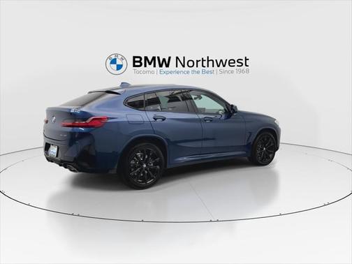 2022 BMW X4 xDrive30i